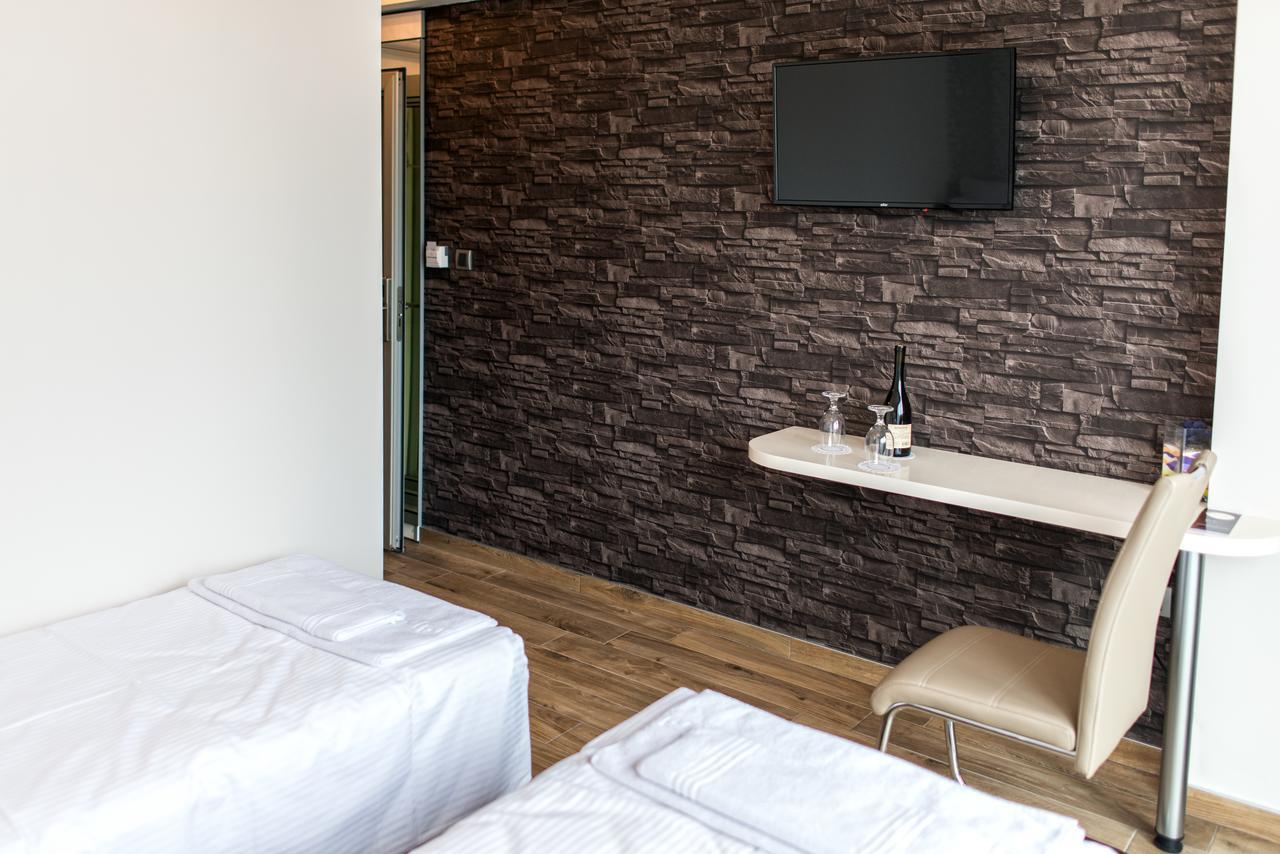 Zam Residence Валево Екстериор снимка