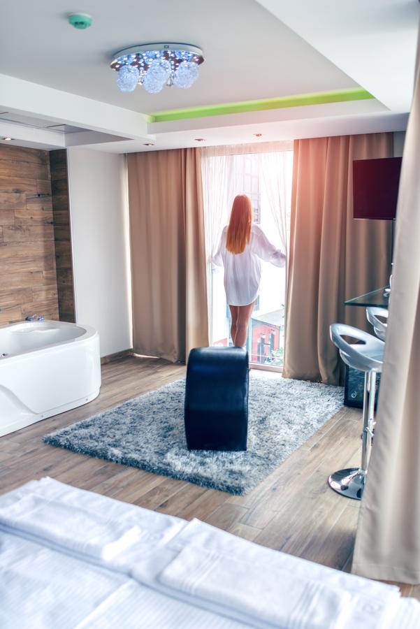 Zam Residence Валево Екстериор снимка